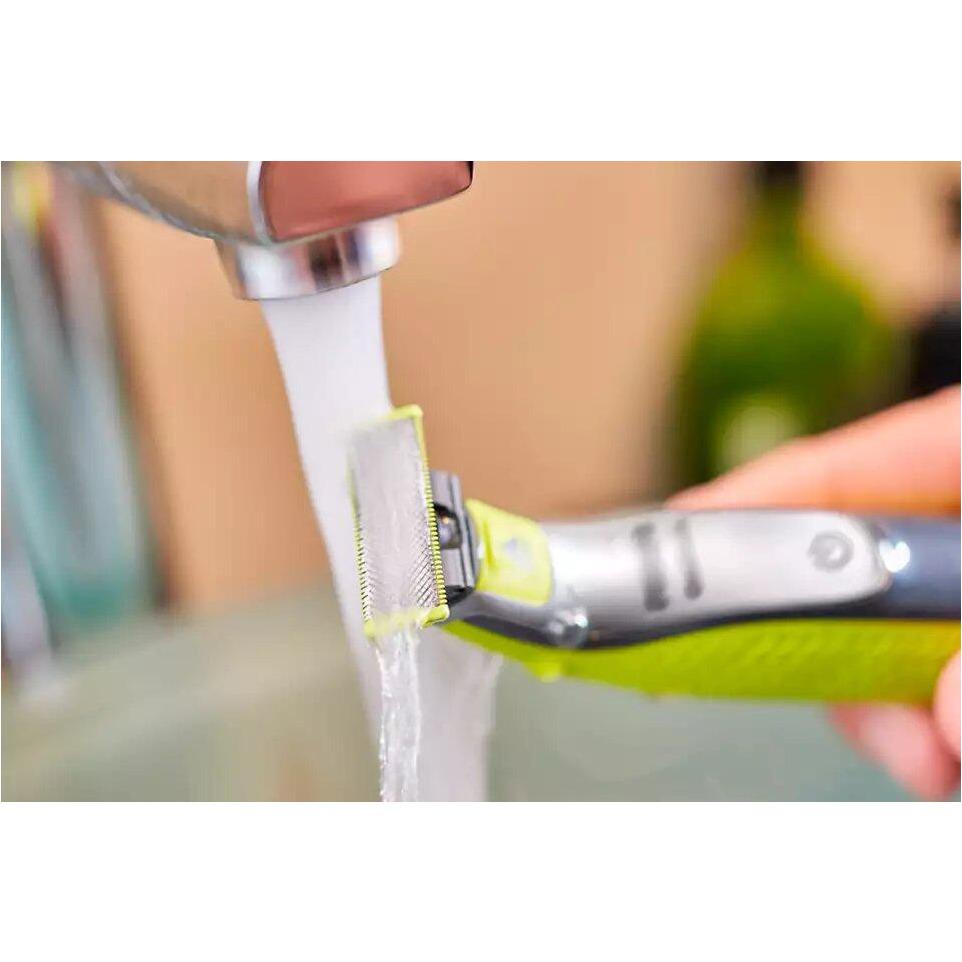 Philips Oneblade To Trim, Edge and Shave Any Length of Hair- Electric Trimmer and Shaver (Refurbished)